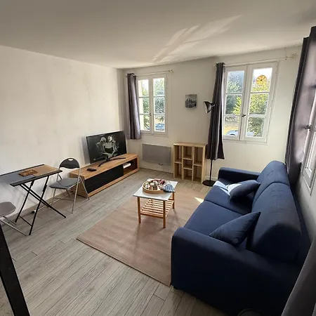 Apartment Au Coeur Du Village D'arts